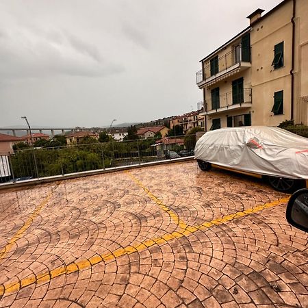 Fronte Mare-Piscina- Pista Ciclabile Apartment Imperia Luaran gambar